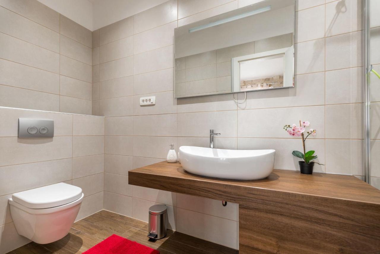 Vintage House Al Pozzo Aparthotel Χβαρ Εξωτερικό φωτογραφία