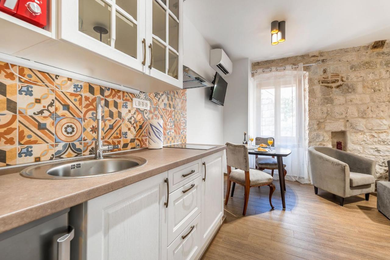 Vintage House Al Pozzo Aparthotel Χβαρ Εξωτερικό φωτογραφία