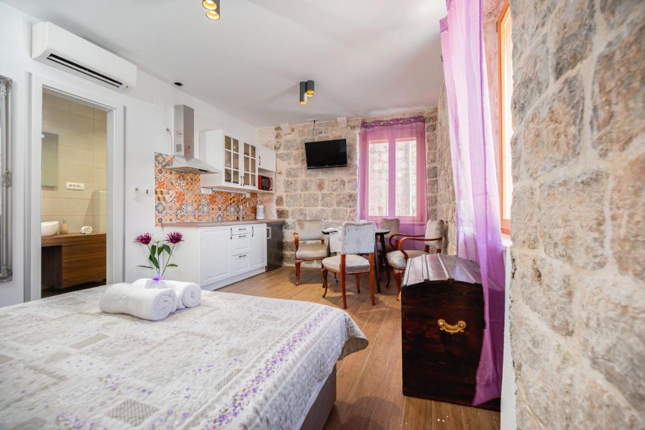 Vintage House Al Pozzo Aparthotel Χβαρ Εξωτερικό φωτογραφία