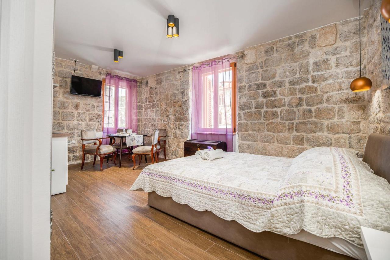 Vintage House Al Pozzo Aparthotel Χβαρ Εξωτερικό φωτογραφία