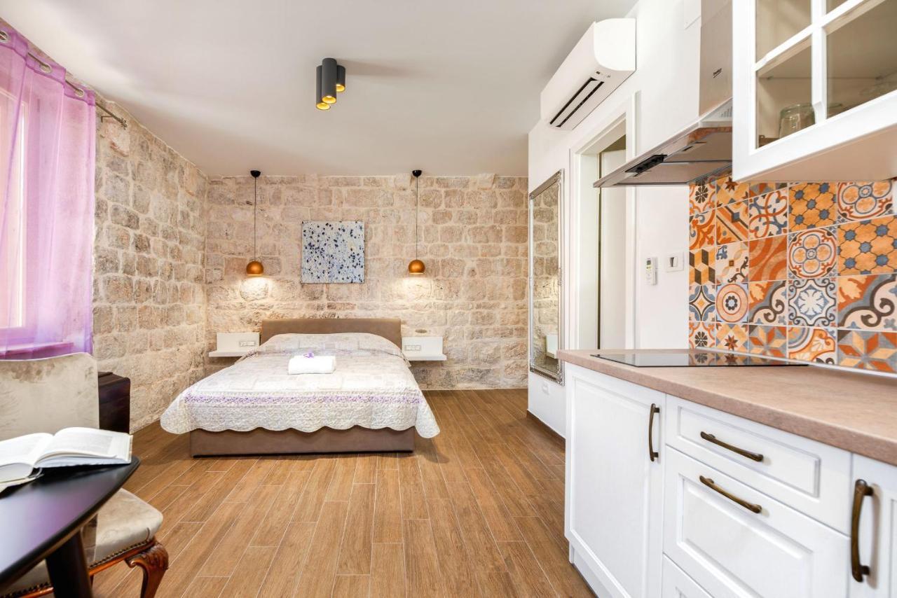 Vintage House Al Pozzo Aparthotel Χβαρ Εξωτερικό φωτογραφία